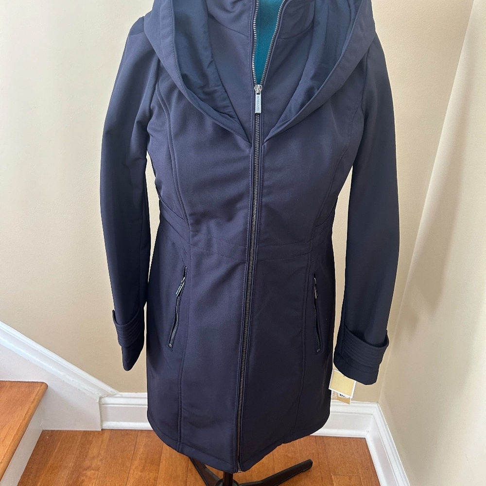 Michael Kors navy blue women’s jacket BNWT, size medium.